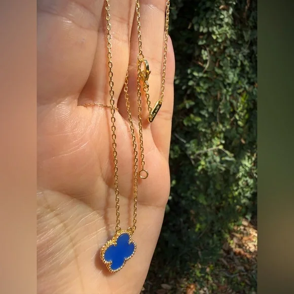 Alhambra style Blue and Gold Pendant Necklace - Picture 3 of 4